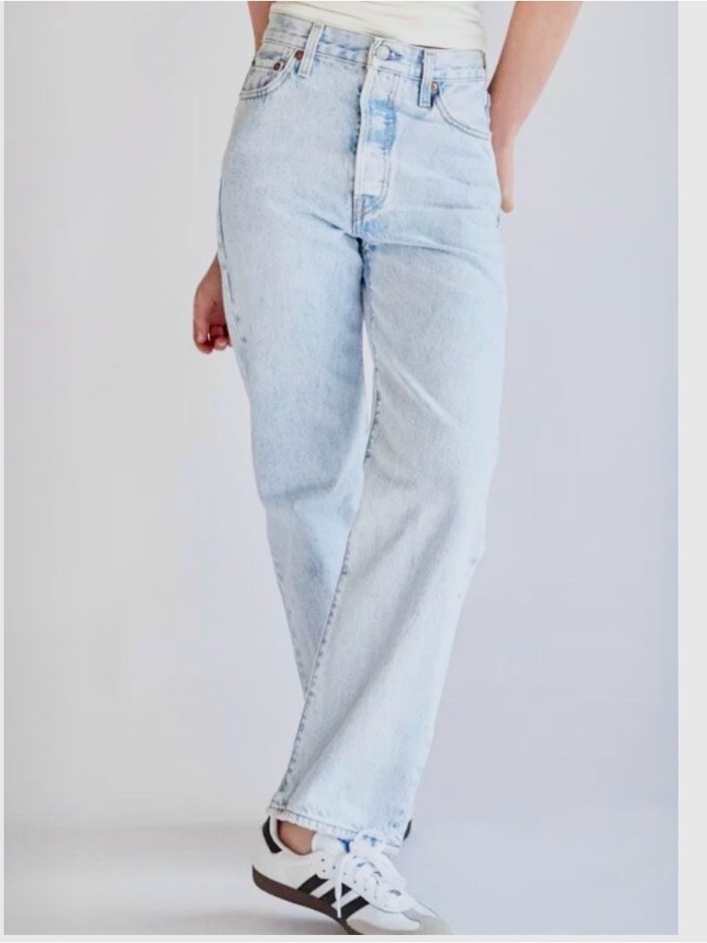 Levi’s premium Y2K ribcage straight leg ankle Jeans in Light stone Wash 25